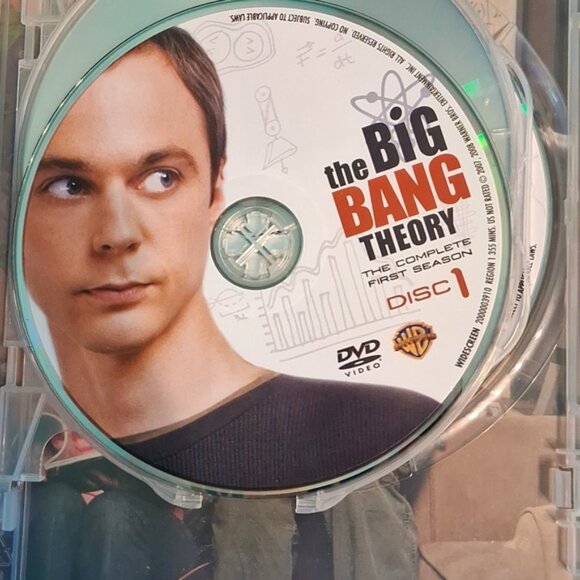 Big Bang Theory Season One - 3 Four Disc DVD Set - Picture 4 of 6
